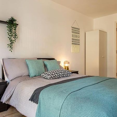 Natural Light City Center Pad Birmingham Bagian luar foto